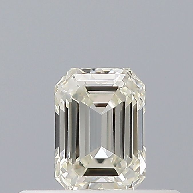 0.27 ct Emerald diamond