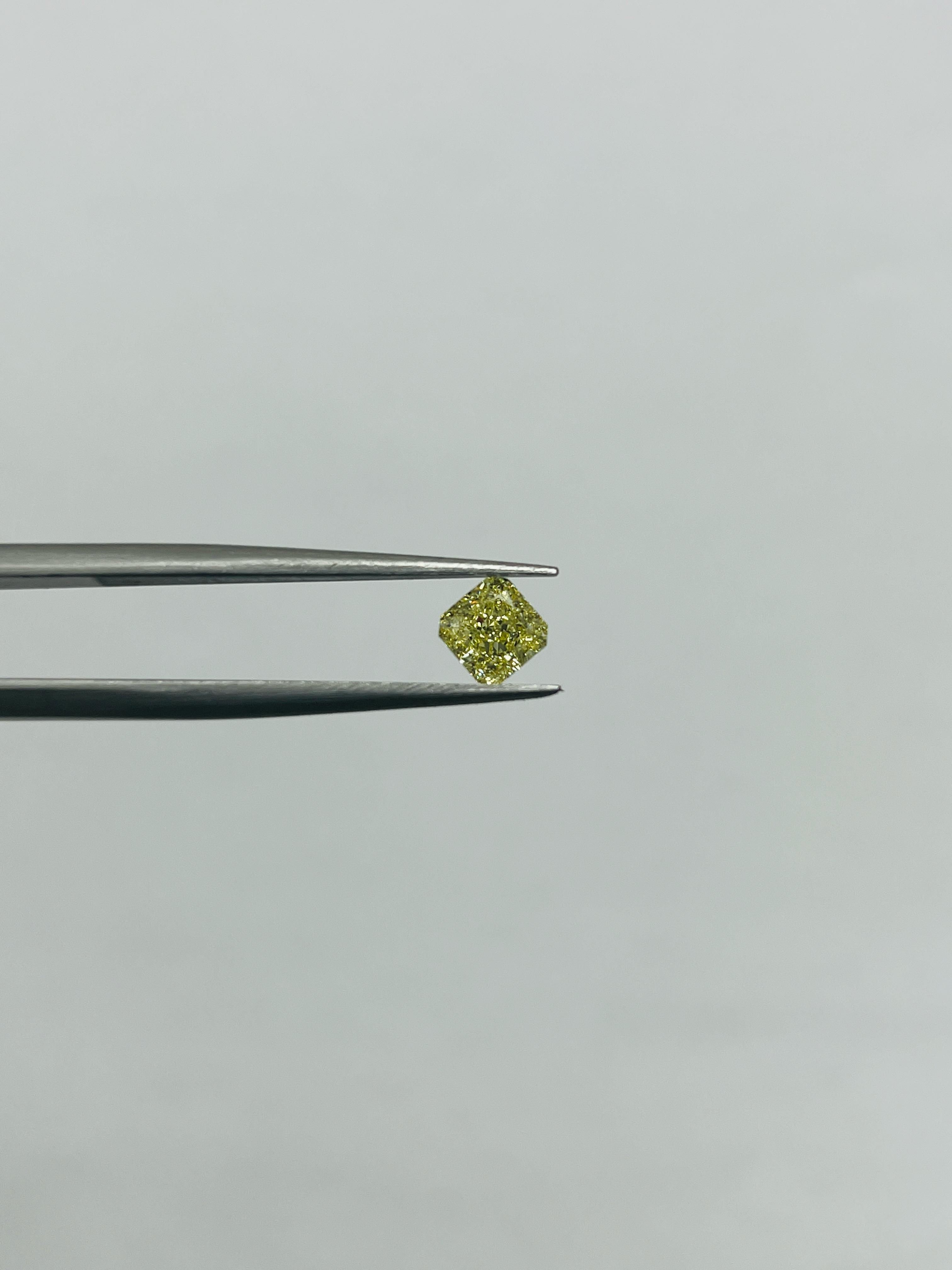 Diament 1.02 ct Fancy Yellow/VVS2