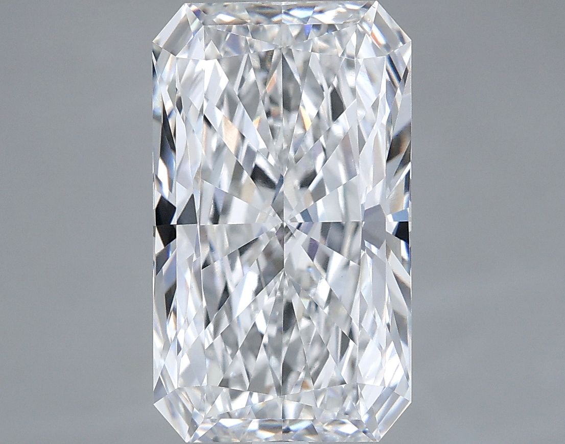 4.54 ct. radiant Lab Grown Diamond front image