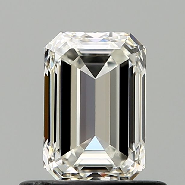 0.70 ct Emerald diamond