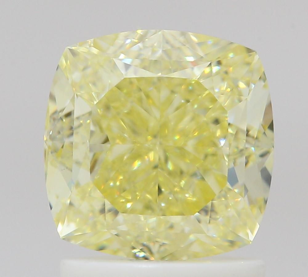 2.01 ct Cushion Brilliant diamond