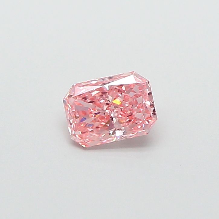0.82 CT Fancy Vivid Pink RADIANT