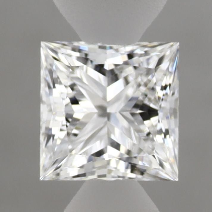 0.92 ct lab-grown Princess Diamond