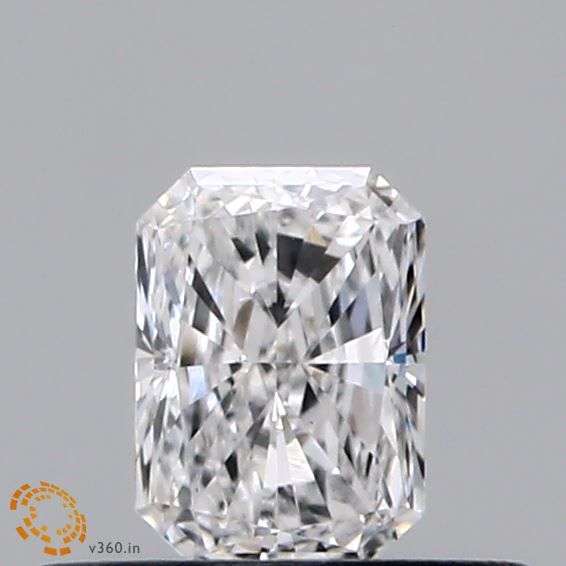 0.32 ct lab-grown Radiant Diamond