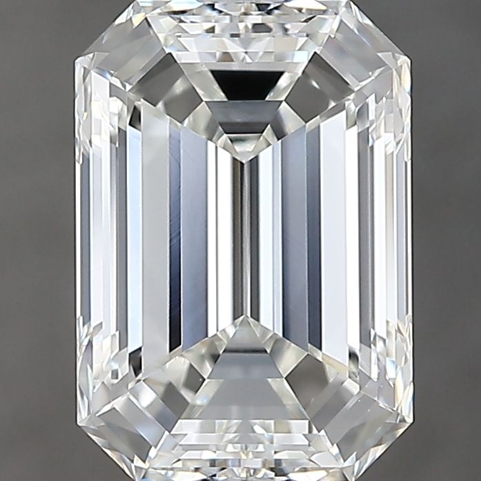 2.30 ct Emerald diamond