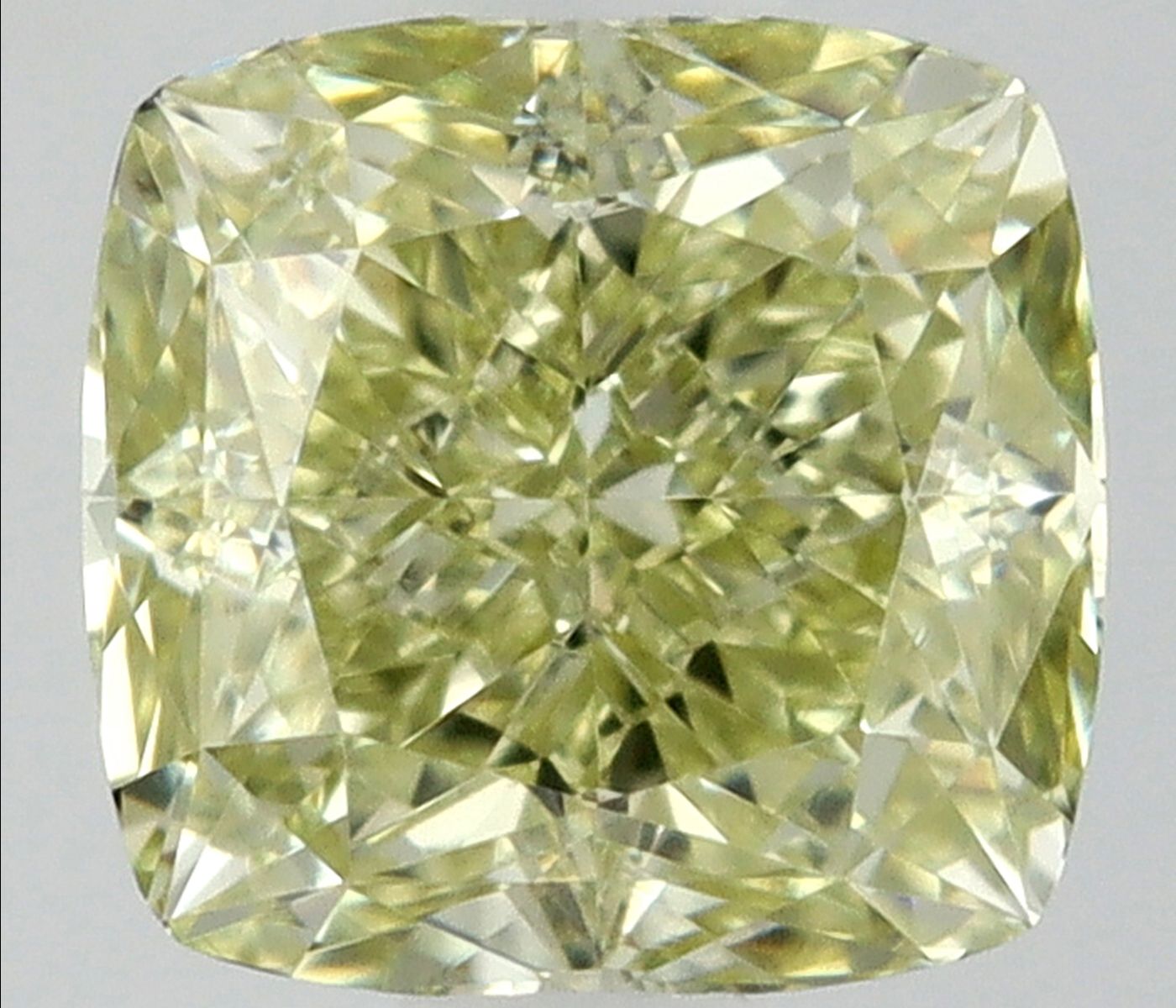 Diament 0.51 ct Fancy Greenish Yellow/VVS2