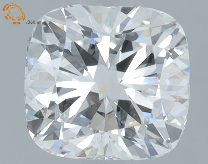 1.1 ct lab-grown Cushion brilliant Diamond