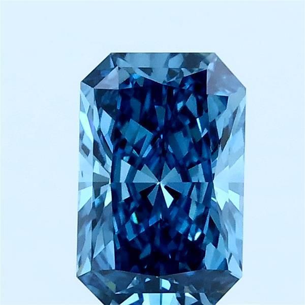 0.94 ct lab-grown Radiant Diamond