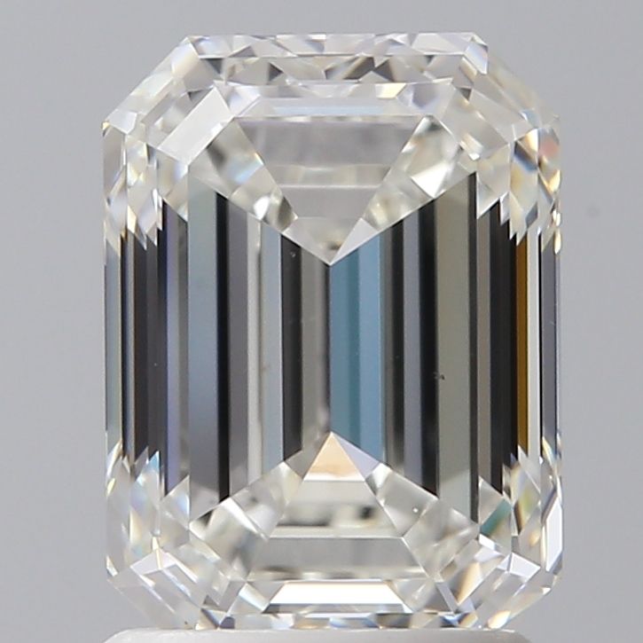2.01 ct Emerald diamond