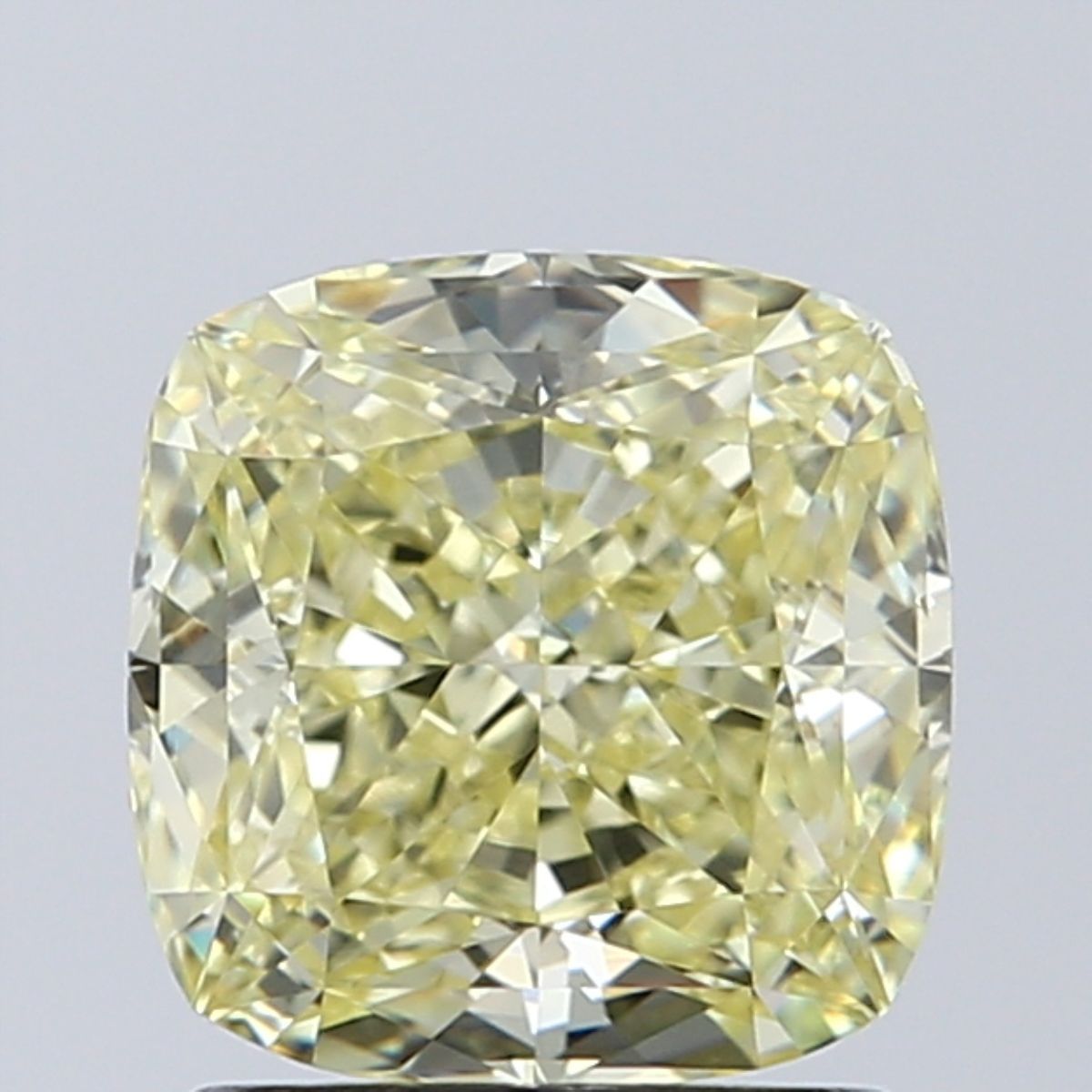 Diament 1.51 ct Fancy Light Yellow/VVS1
