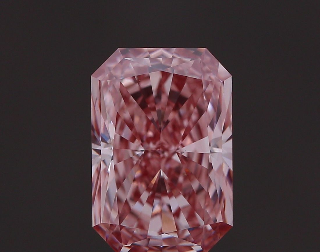 2.73 ct Radiant diamond
