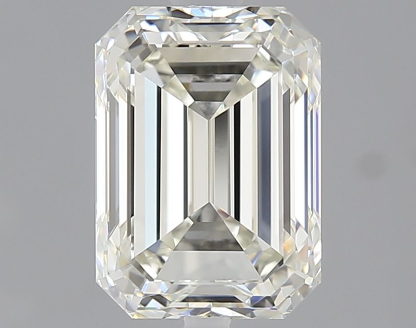 2.01 ct Emerald diamond