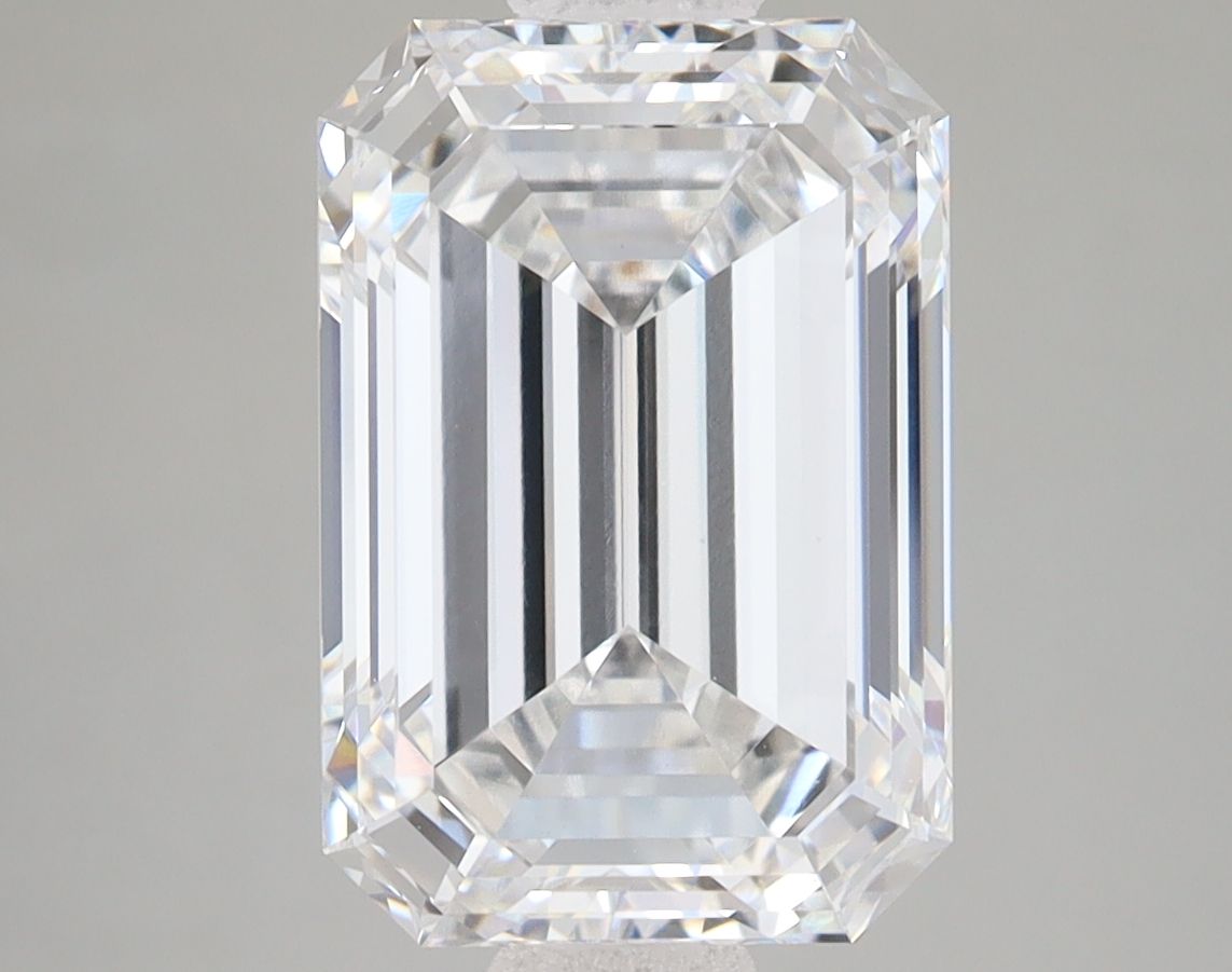 5.02 ct. emerald Lab Grown Diamond front image