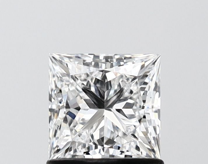 1.06 ct lab-grown Princess Diamond