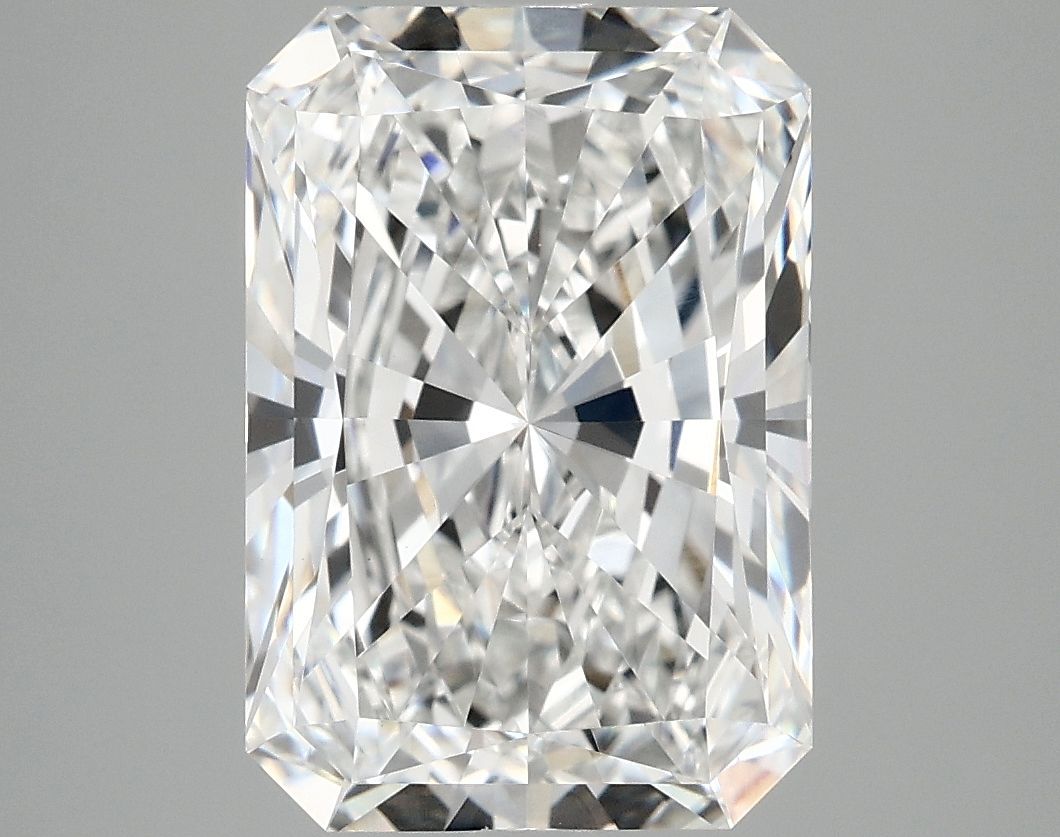 4.78 ct. radiant Lab Grown Diamond front image