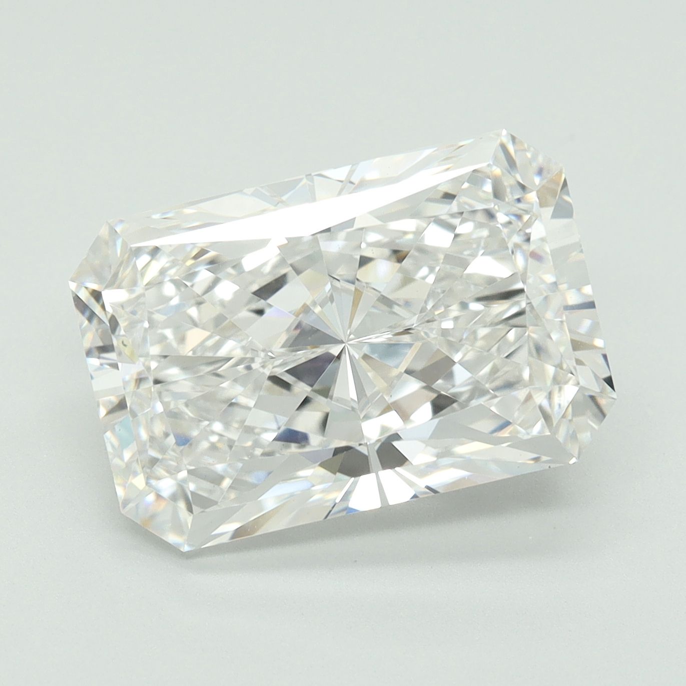 7.01 ct. radiant Lab Grown Diamond front image