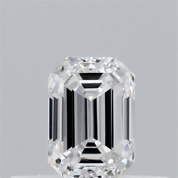 0.34 ct lab-grown Emerald Diamond
