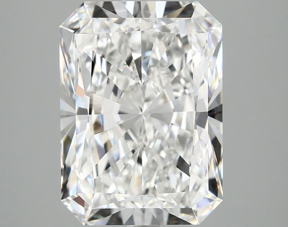 4.92 ct. radiant Lab Grown Diamond front image