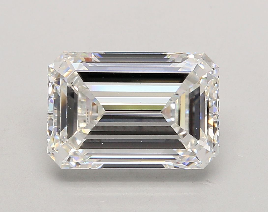 4.80 ct. emerald Lab Grown Diamond front image