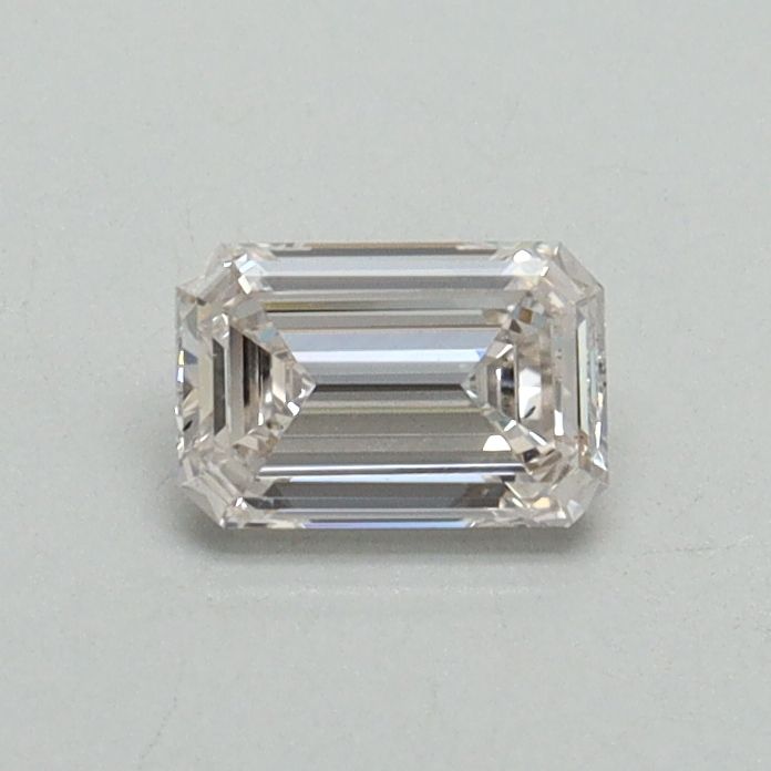 0.39 ct Emerald diamond