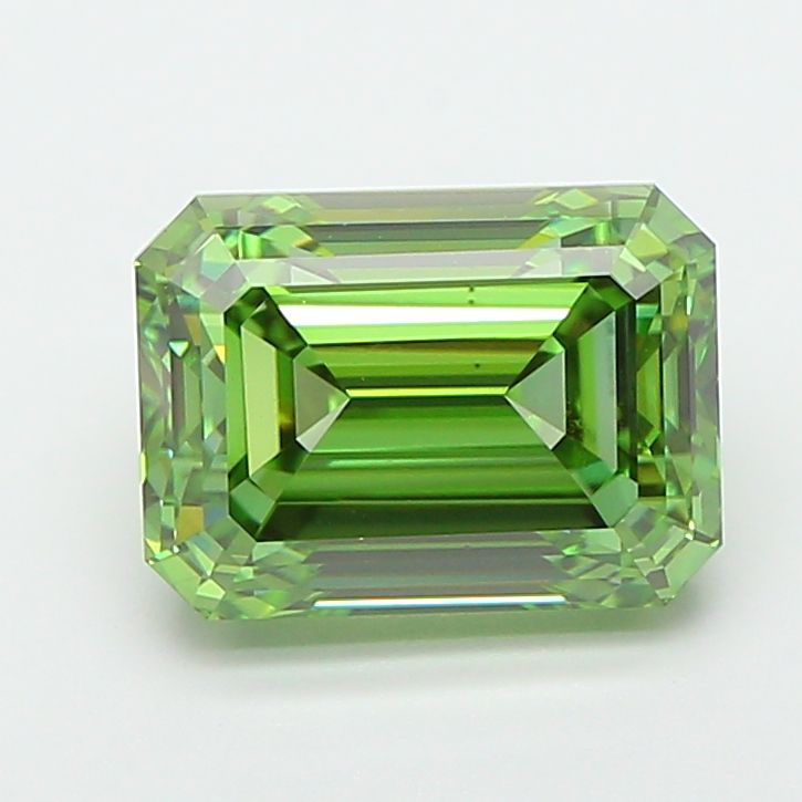 3.02 ct Emerald diamond