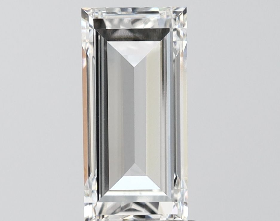 1.99 ct Baguette diamond