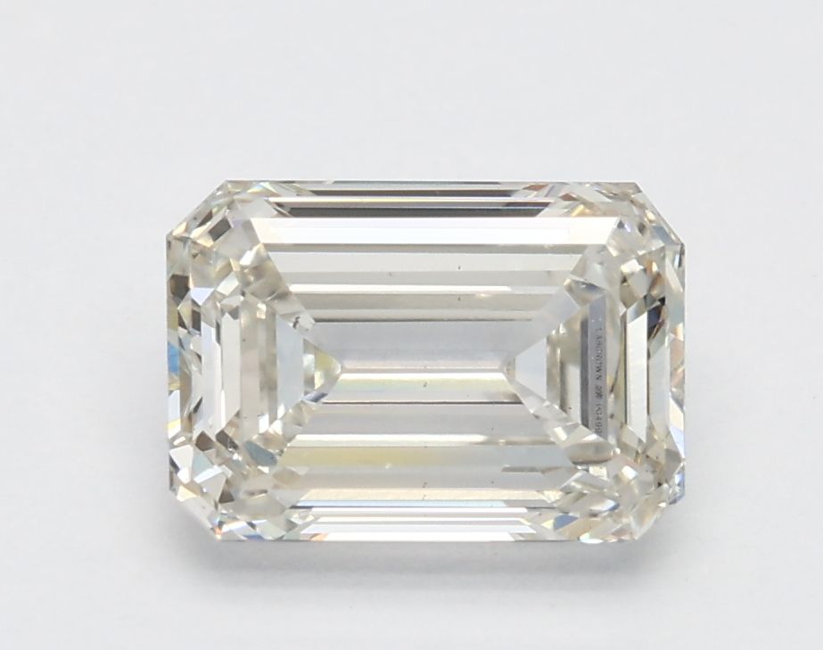 1.35 ct. emerald Lab Grown Diamond front image