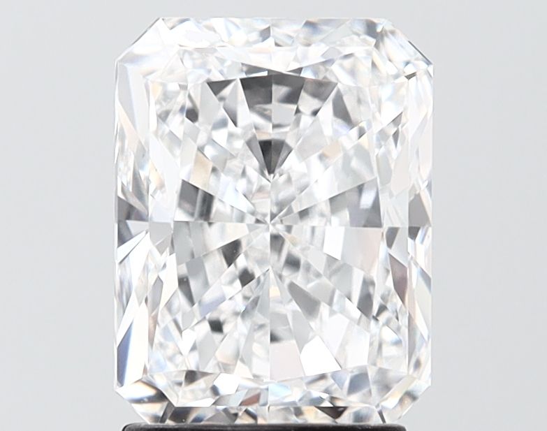 2.61 ct. radiant Lab Grown Diamond front image