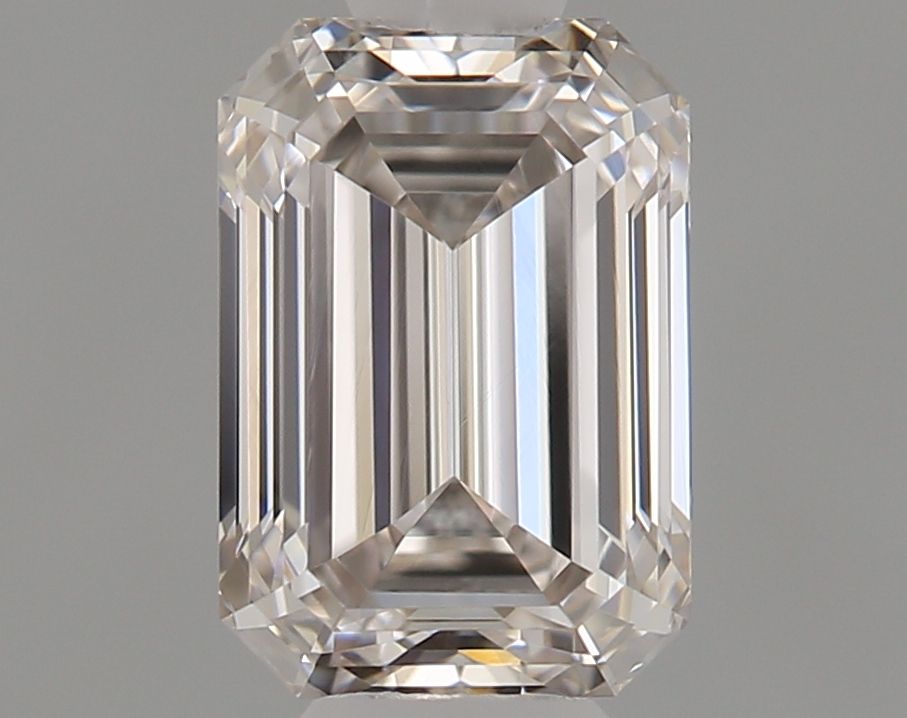 0.70 ct Emerald diamond