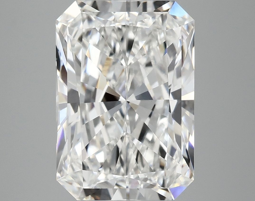 4.90 ct. radiant Lab Grown Diamond front image