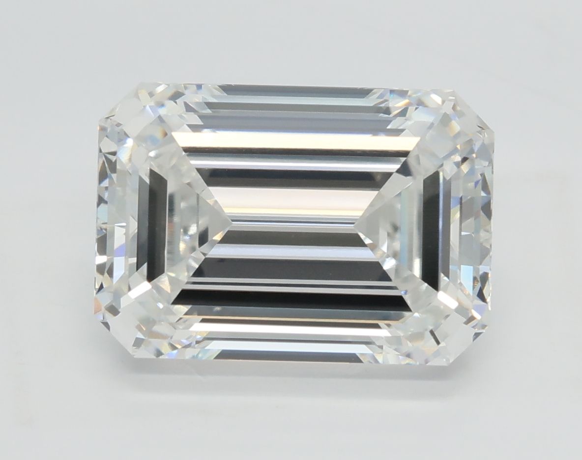 4.05 ct. emerald Lab Grown Diamond front image