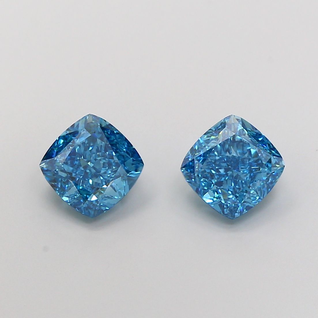 2.03 ct Cushion Modified diamond
