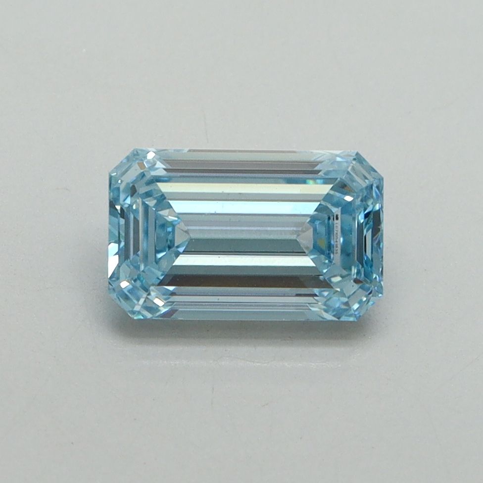 1.05 ct. emerald Lab Grown Diamond front image
