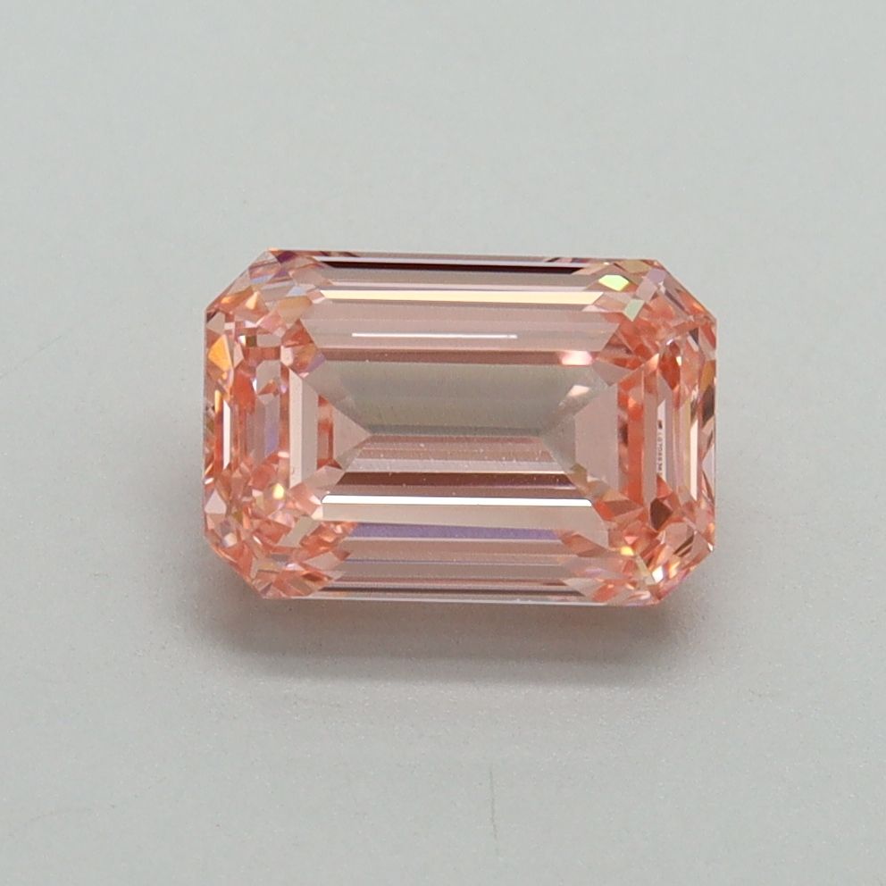 1.53 ct. emerald Lab Grown Diamond front image