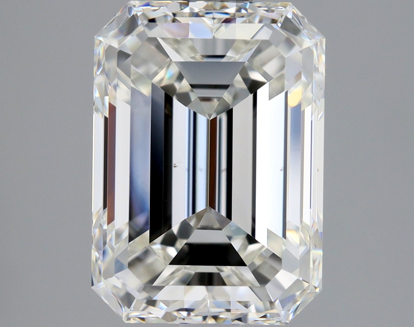 3.01 ct Emerald diamond