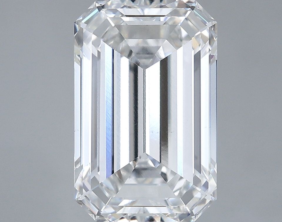 4.05 ct. emerald Lab Grown Diamond front image