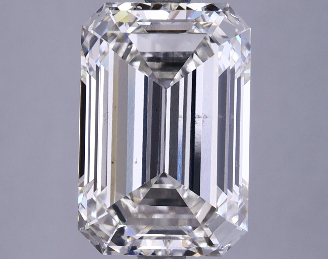4.81 ct. emerald Lab Grown Diamond front image