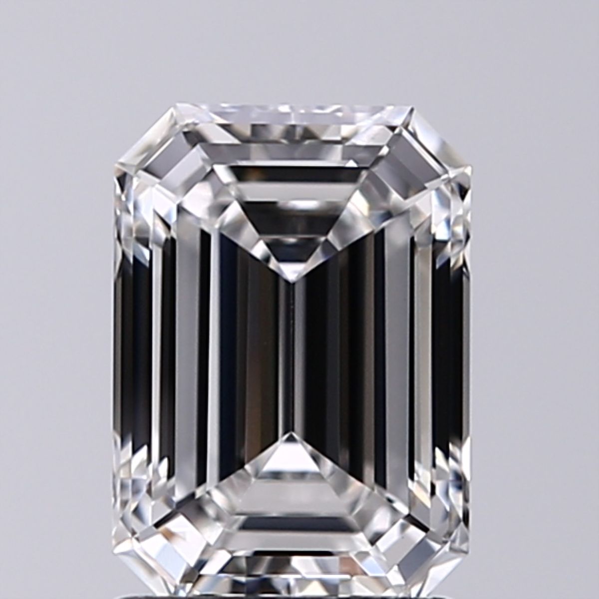 1.56 ct. emerald Lab Grown Diamond front image
