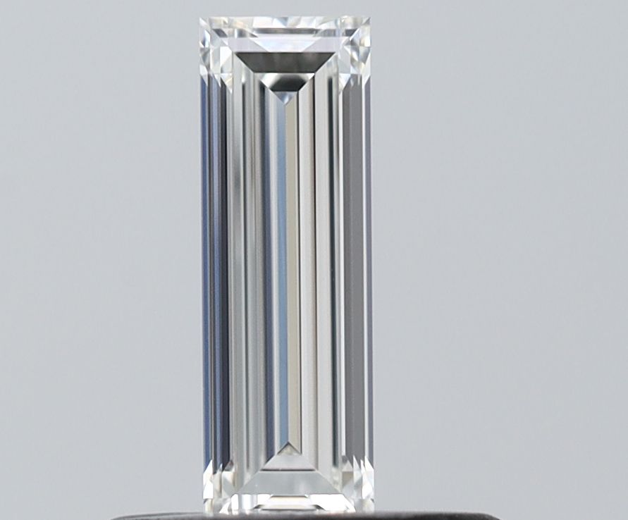 0.34 ct Baguette diamond