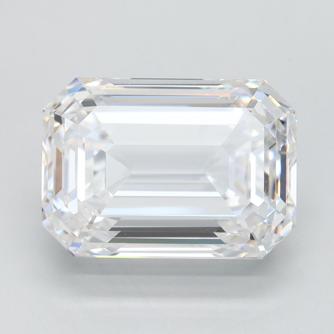 5.55 ct. emerald Lab Grown Diamond front image