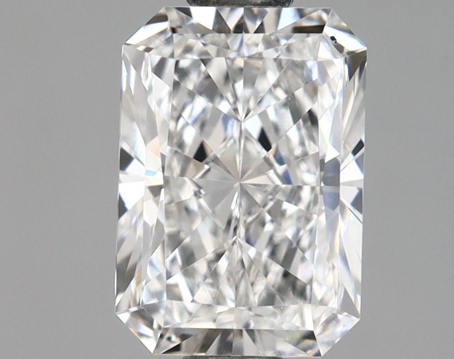 1.05 ct lab-grown Radiant Diamond