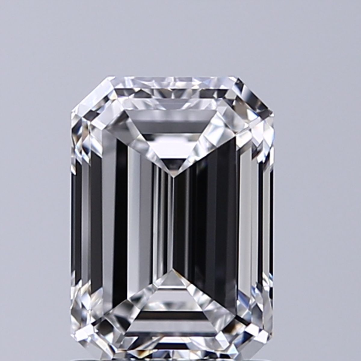 1.39 ct. emerald Lab Grown Diamond front image