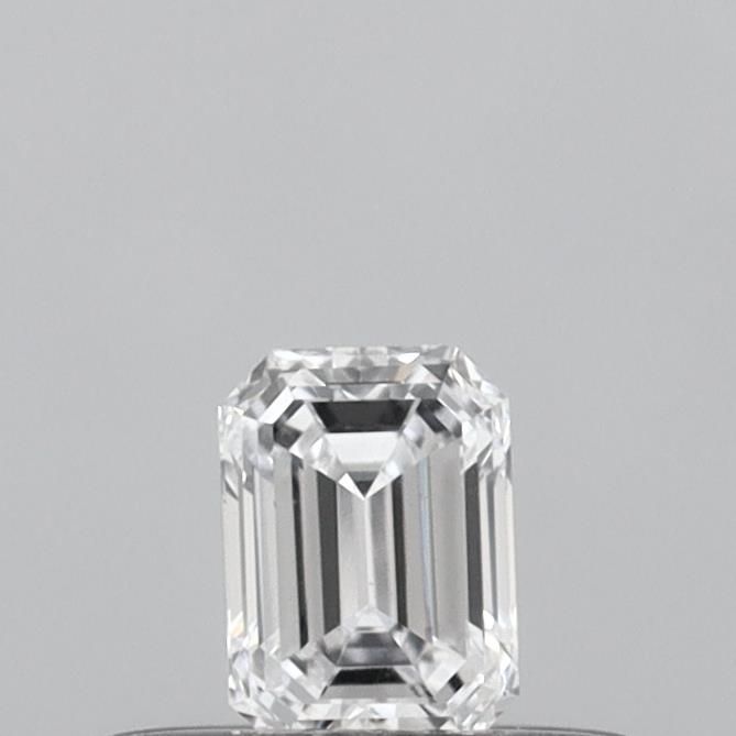 0.21ct Emerald diamond
