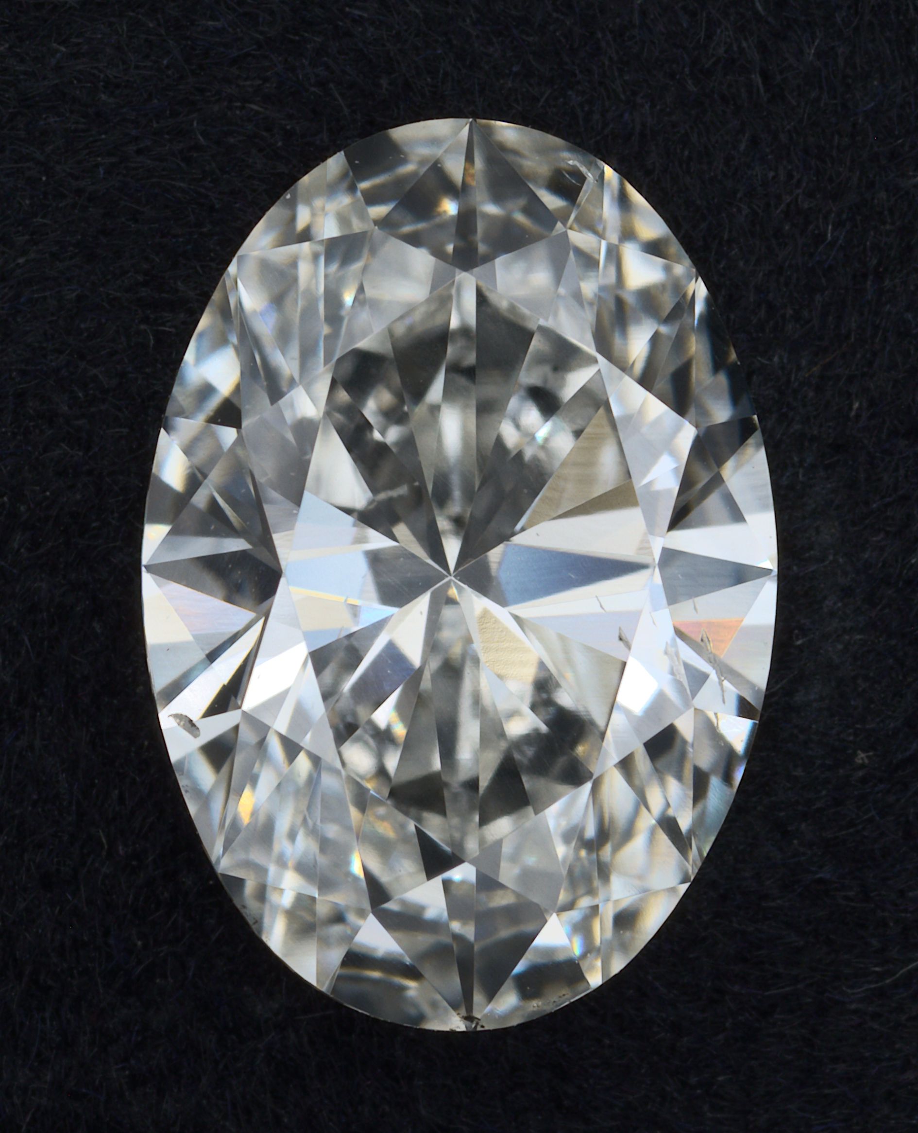 1.70 ct. oval Lab Grown Diamond front image
