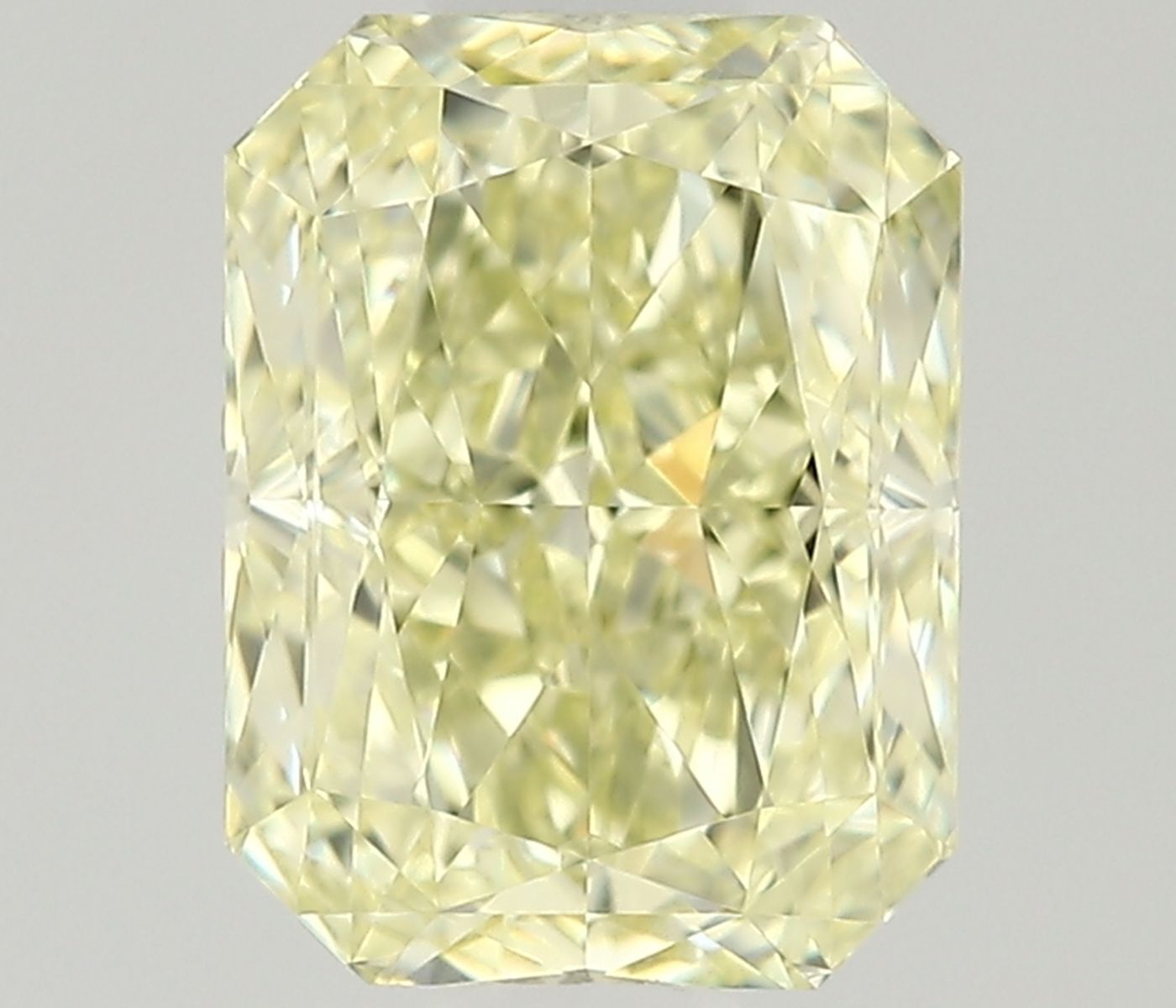0.63 ct Radiant diamond
