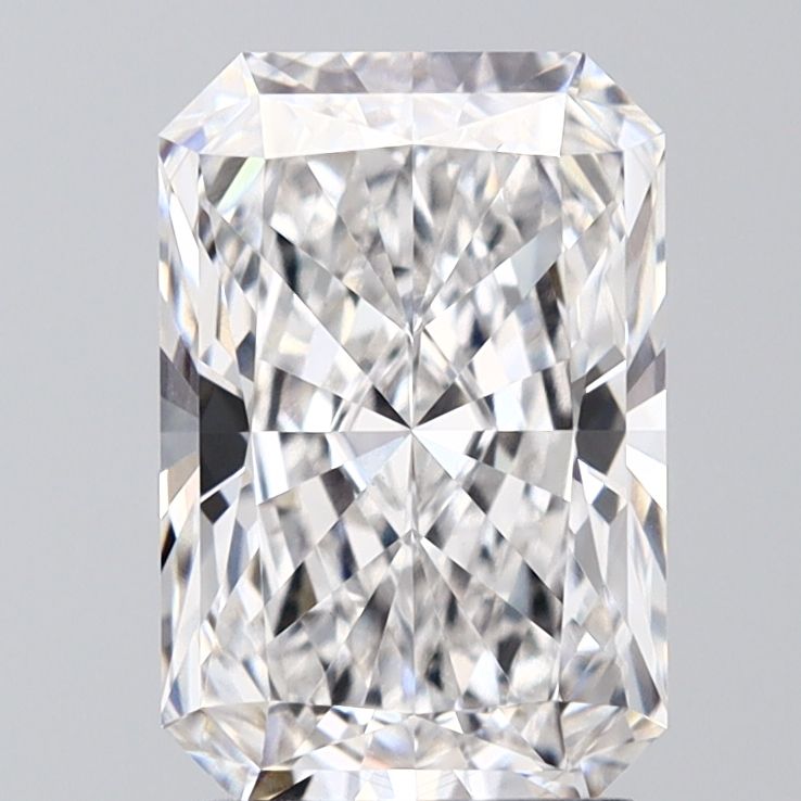 2.77 ct. radiant Lab Grown Diamond front image