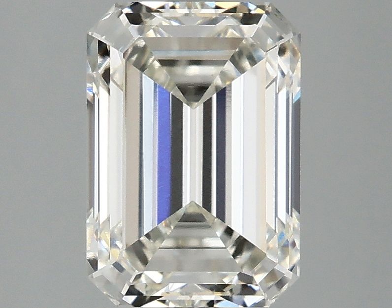 2.59 ct Emerald diamond