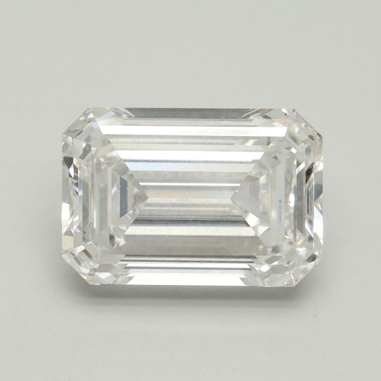 4.76 ct. emerald Lab Grown Diamond front image