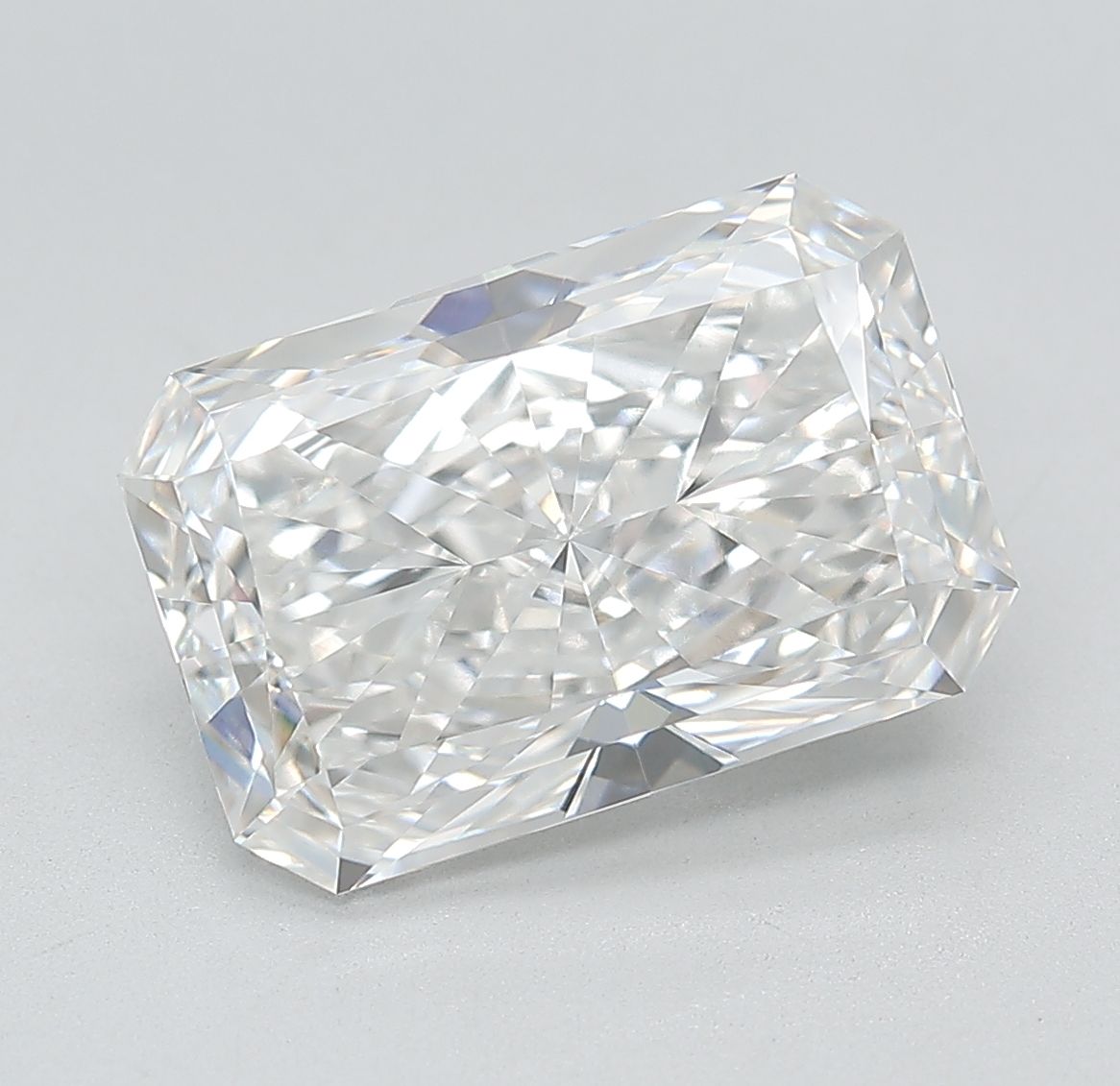 4.96 ct. radiant Lab Grown Diamond front image