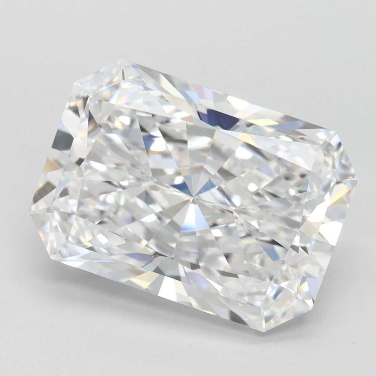 4.86 ct. radiant Lab Grown Diamond front image